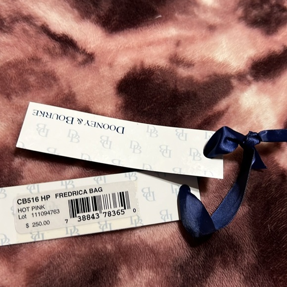 Dooney & Bourne Pink Leather Shoulder Bag. NWT - Picture 10 of 11